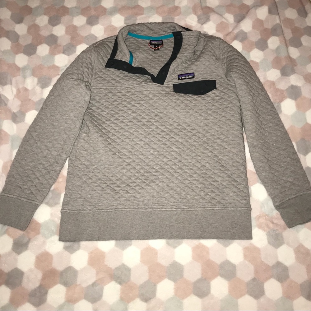 Patagonia grey pullover